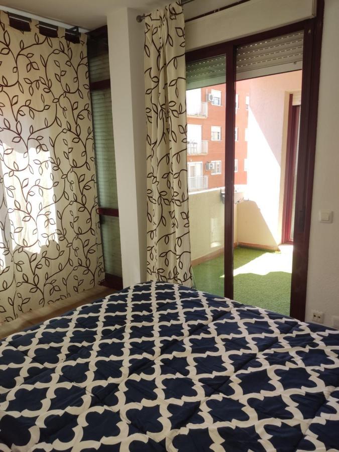 Parking Gratis, Alcala Magna Licencia Turistica Vt-13974 Apartment อัลกาลาเดเอนาเรส ภายนอก รูปภาพ