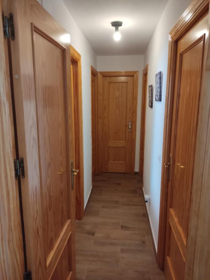 Parking Gratis, Alcala Magna Licencia Turistica Vt-13974 Apartment อัลกาลาเดเอนาเรส ภายนอก รูปภาพ