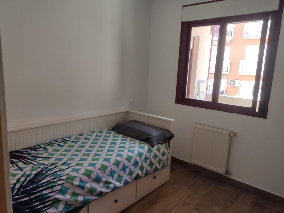 Parking Gratis, Alcala Magna Licencia Turistica Vt-13974 Apartment อัลกาลาเดเอนาเรส ภายนอก รูปภาพ
