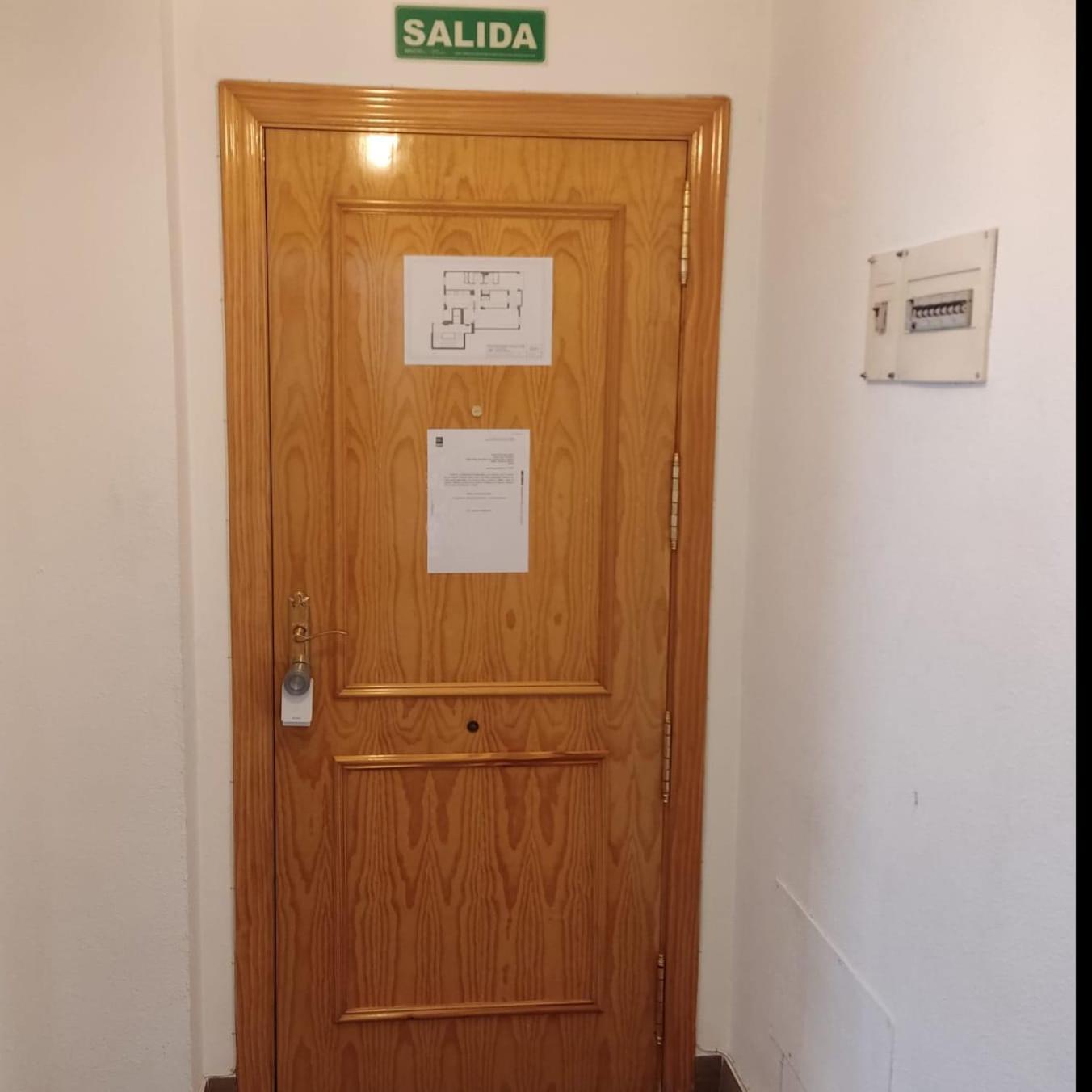 Parking Gratis, Alcala Magna Licencia Turistica Vt-13974 Apartment อัลกาลาเดเอนาเรส ภายนอก รูปภาพ