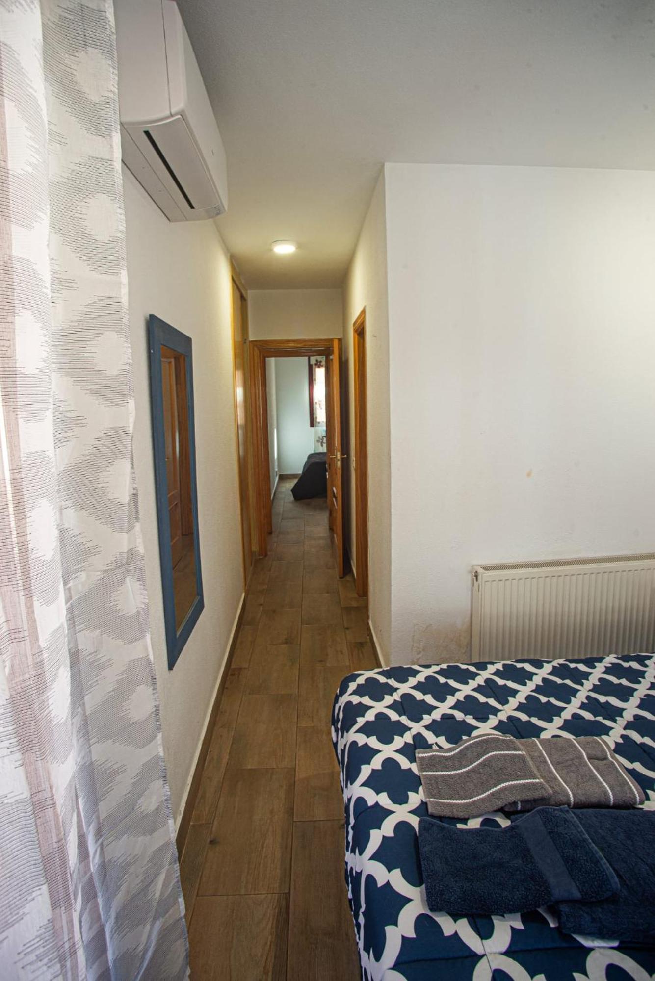 Parking Gratis, Alcala Magna Licencia Turistica Vt-13974 Apartment อัลกาลาเดเอนาเรส ภายนอก รูปภาพ
