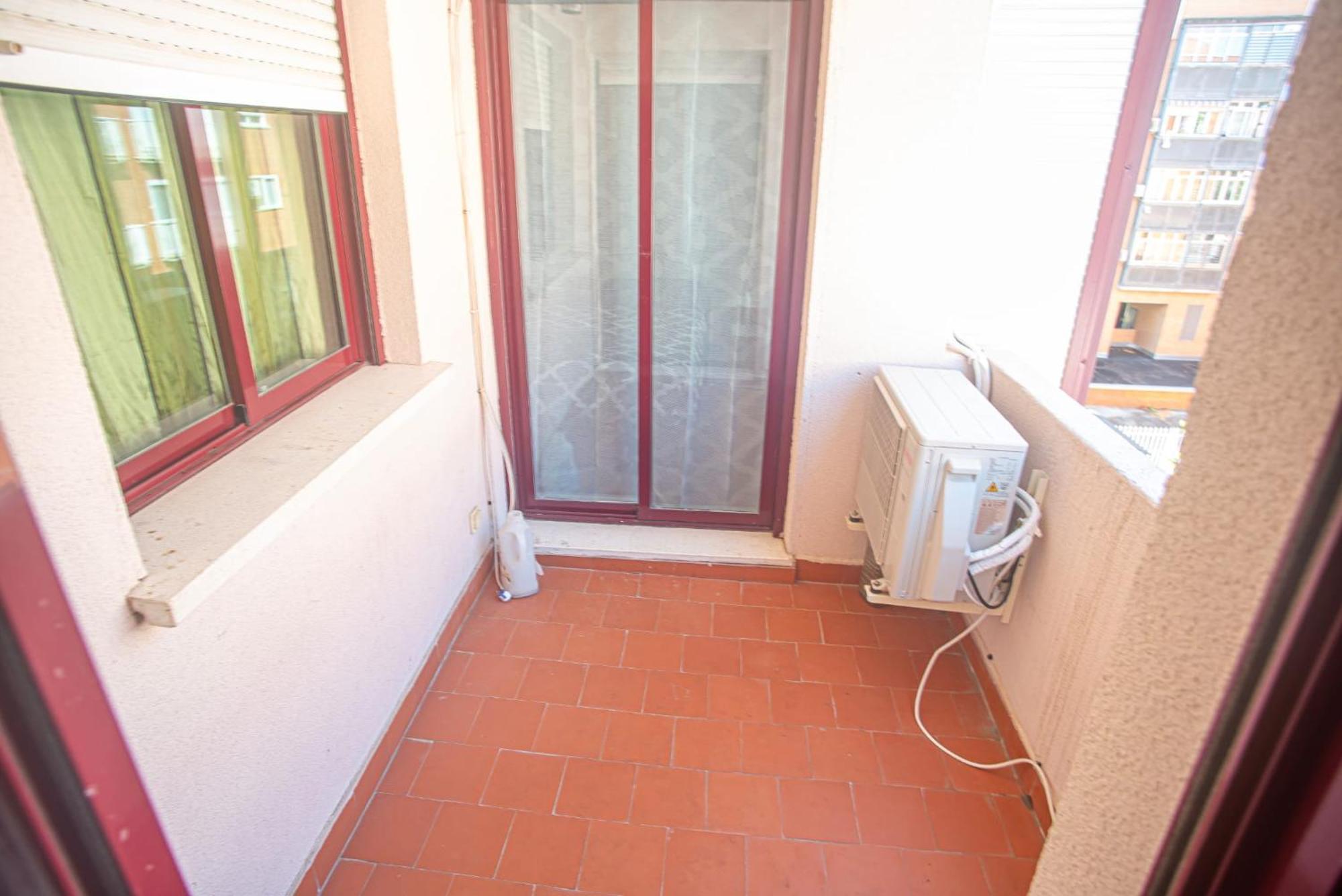 Parking Gratis, Alcala Magna Licencia Turistica Vt-13974 Apartment อัลกาลาเดเอนาเรส ภายนอก รูปภาพ