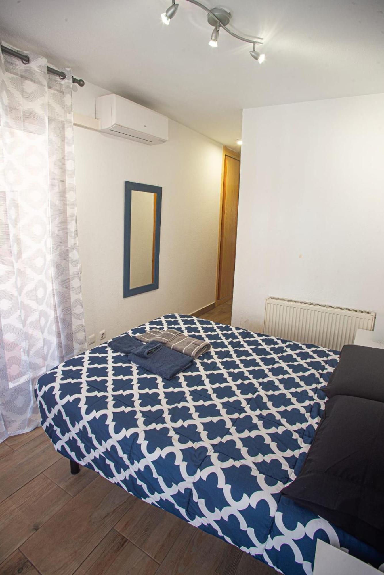Parking Gratis, Alcala Magna Licencia Turistica Vt-13974 Apartment อัลกาลาเดเอนาเรส ภายนอก รูปภาพ